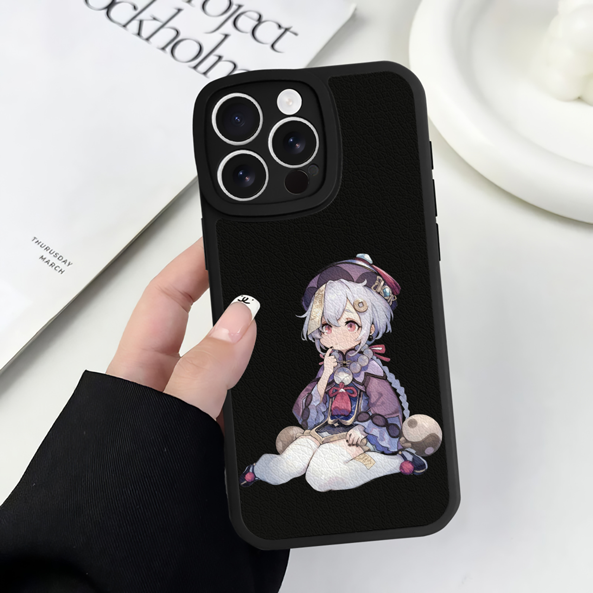 げんし神 七七 なな  genshin Nana 【iPhone 16シリーズ対応】シリコンスマホケース（レザー調） 材質：シリコン